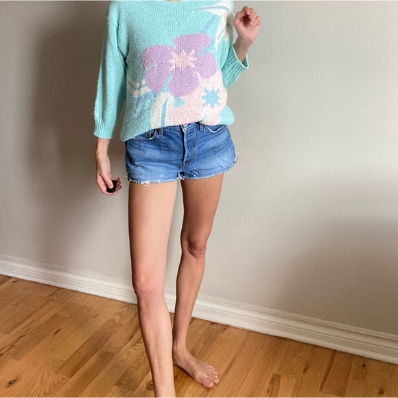 Levis 501 Cut Off Jean Shorts - Picture 9 of 14